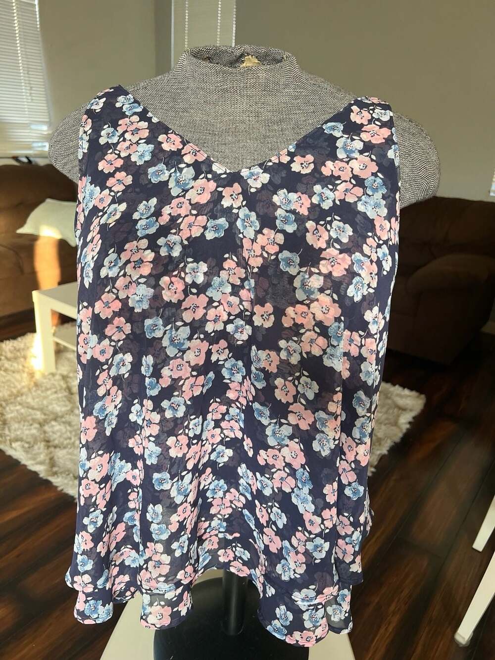 NWT Lane Bryant Women's Plus Size 16 Navy Floral Chiffon Double-V Swing Tank Top